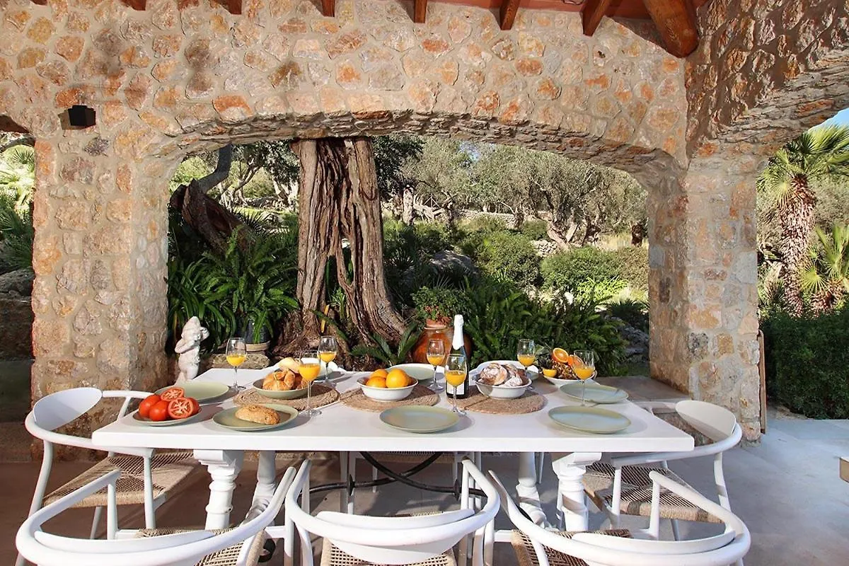 Villa Alordes Pollença Spanien
